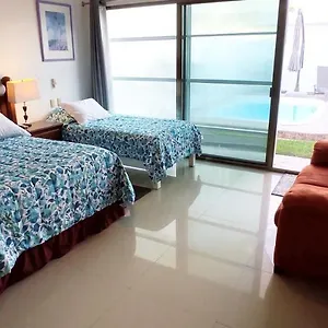 Casa Abril Cozzy Suites Alloggio in famiglia Cancún